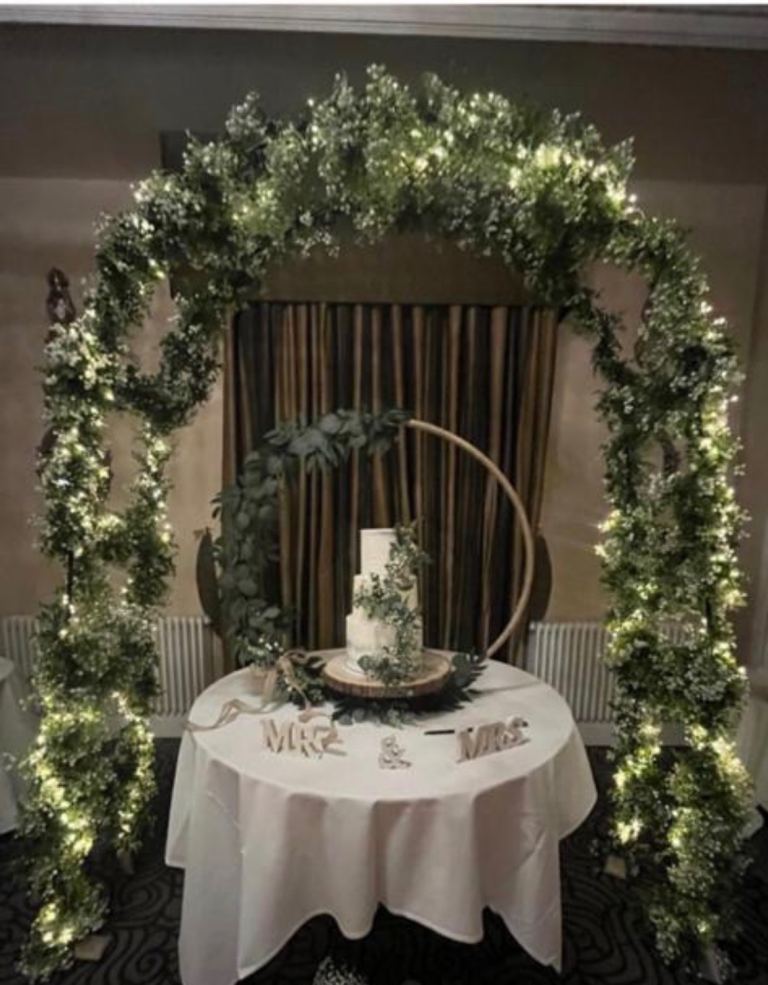 Wedding occasion arch 