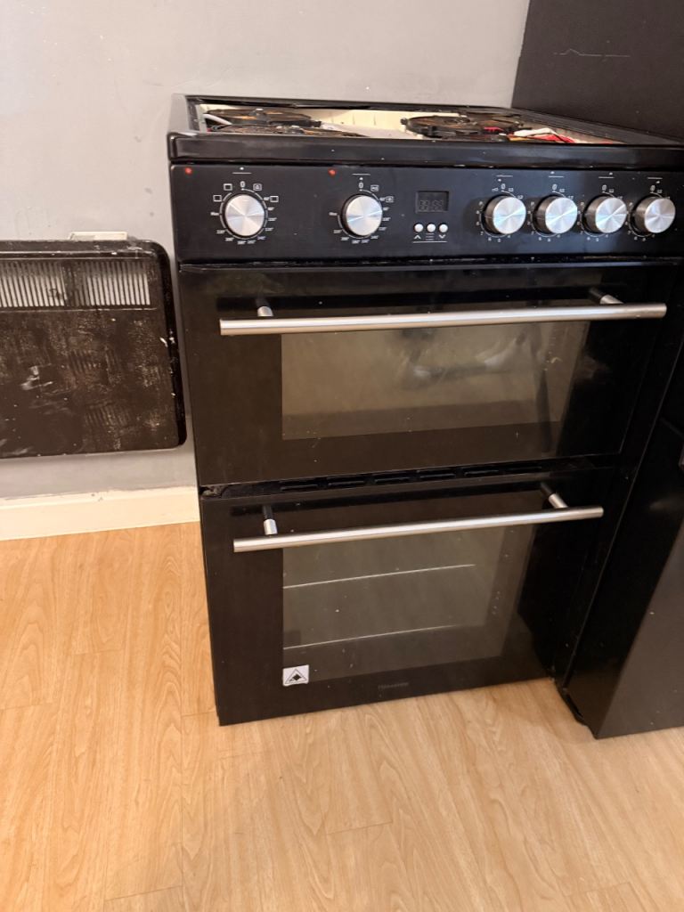 image for Hisense oven electric spares or repair 