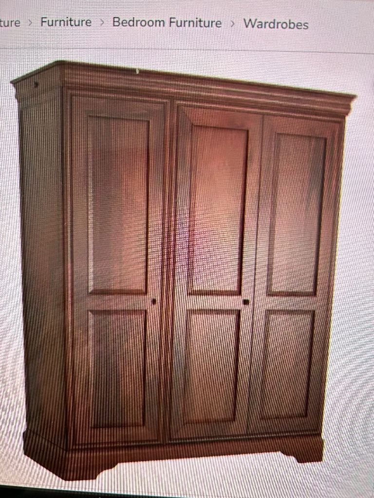 Solid Wood Triple Wardrobe with Drawers .Good Condition. Dismantled ...