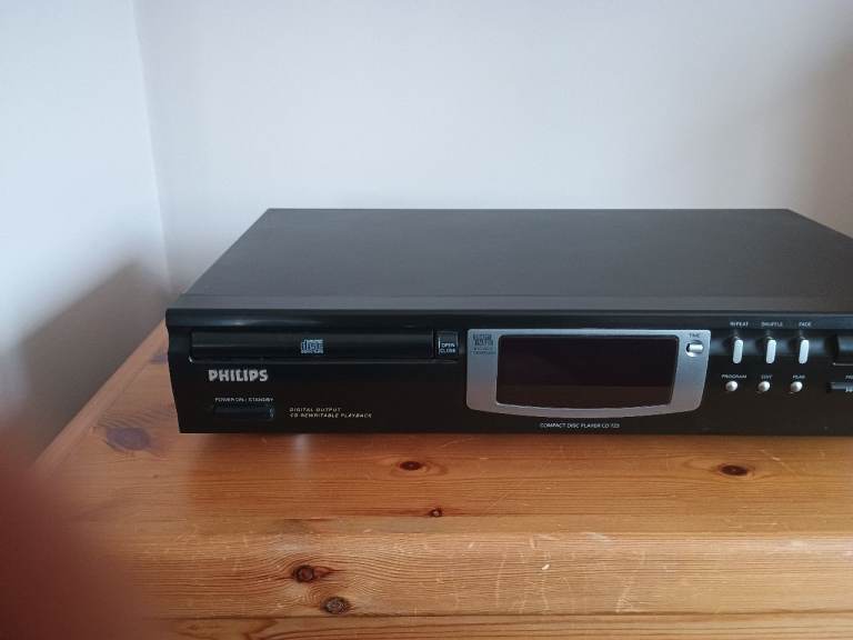 Philips CD723 Compact Disc CD Player/RW Black Hi-Fi Separate
