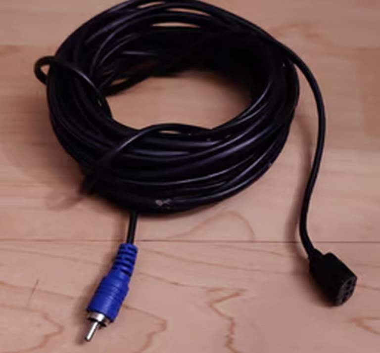 Replacement Bose speaker cable. One 19ft cable with an RCA connector & Bose's AC-2 connector.