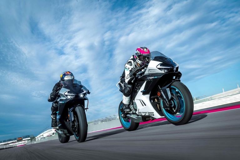 CFMOTO 675 SR-R, IN STOCK NOW.