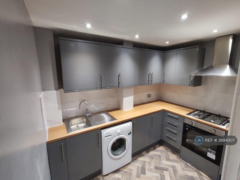 2 bedroom flat in Balcarres Street, Edinburgh, EH10 (2 bed) (#2684307)