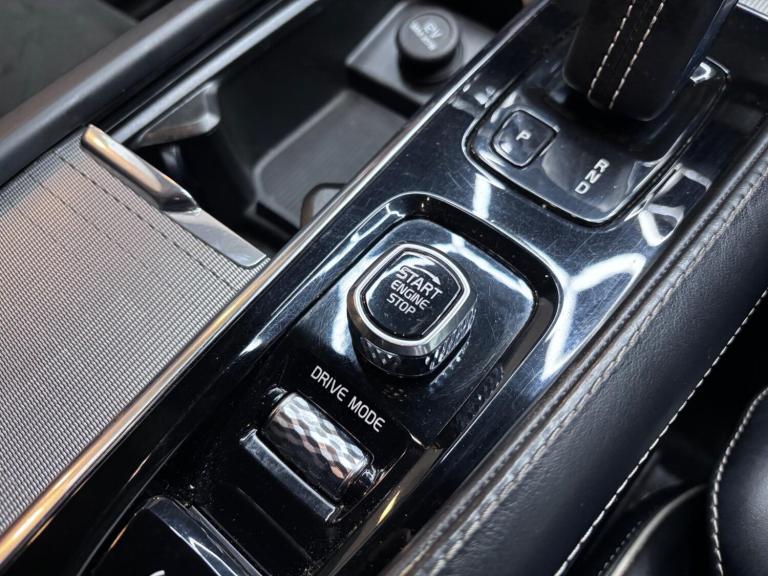 2021 Volvo XC90 2.0 B5 MHEV R-Design Auto 4WD Euro 6 (s/s) 5dr ESTATE Petrol/Electric Hybrid Auto...