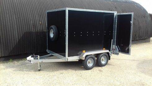 TICKNERS Box Trailer 7' x 5' x 5' in Black or White (Twin Axle)