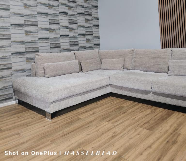 Large luxury beige corner sofa + delivery delivery