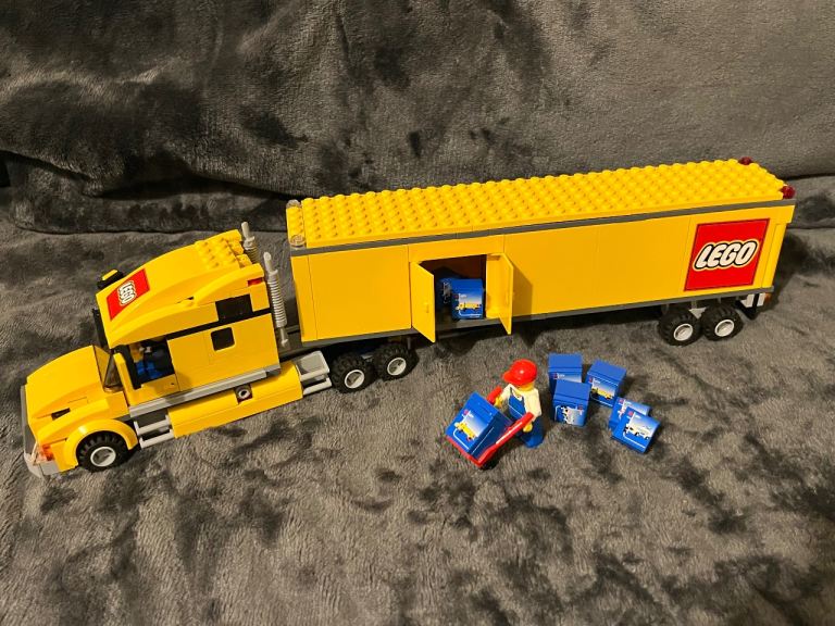 LEGO City 3221 Truck with Trailer and Minifigure – Good Condition