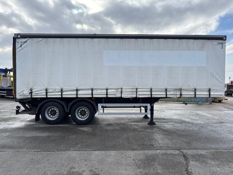 Curtainsider trailer urban 30 foot long 2015  Drum brakes 