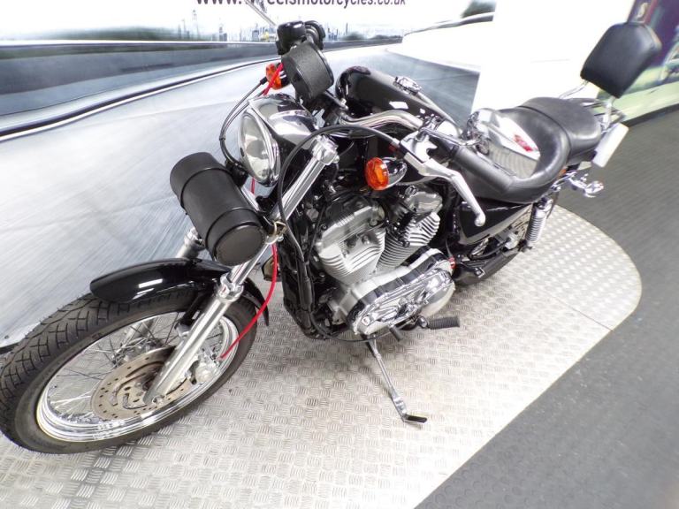 2006 HARLEY-DAVIDSON SPORTSTER 883 WITH ONLY 6873 MILES FROM NEW