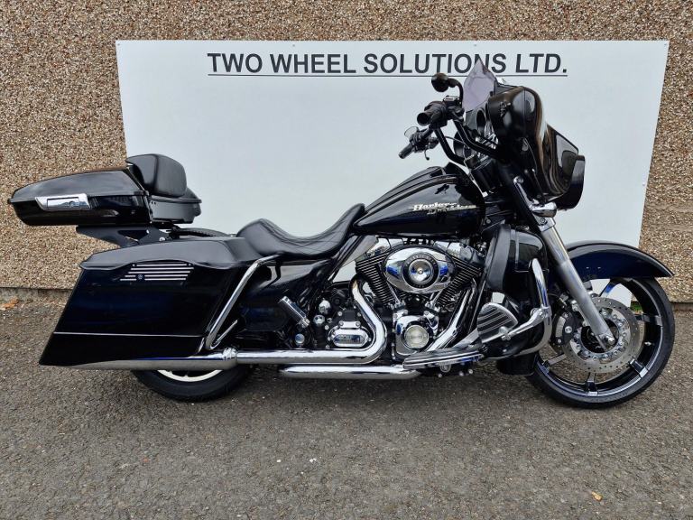 Harley-Davidson FLHX 1580 Street glide in absolute perfect condition 