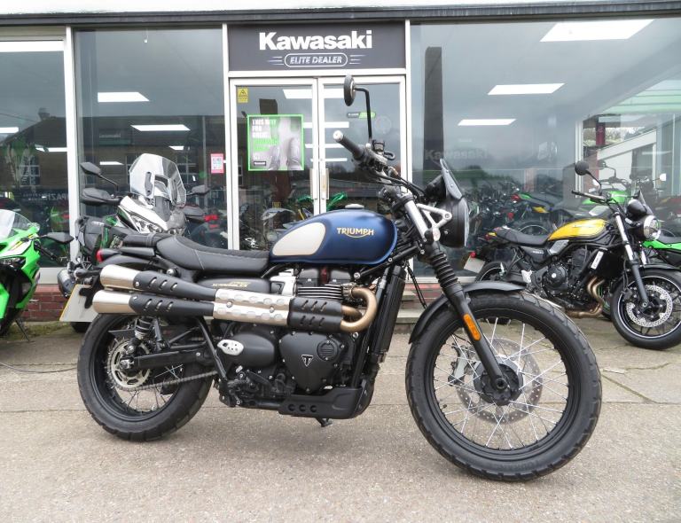 TRIUMPH STREET SCRAMBLER 900 GOLD LINE EDITION 2022