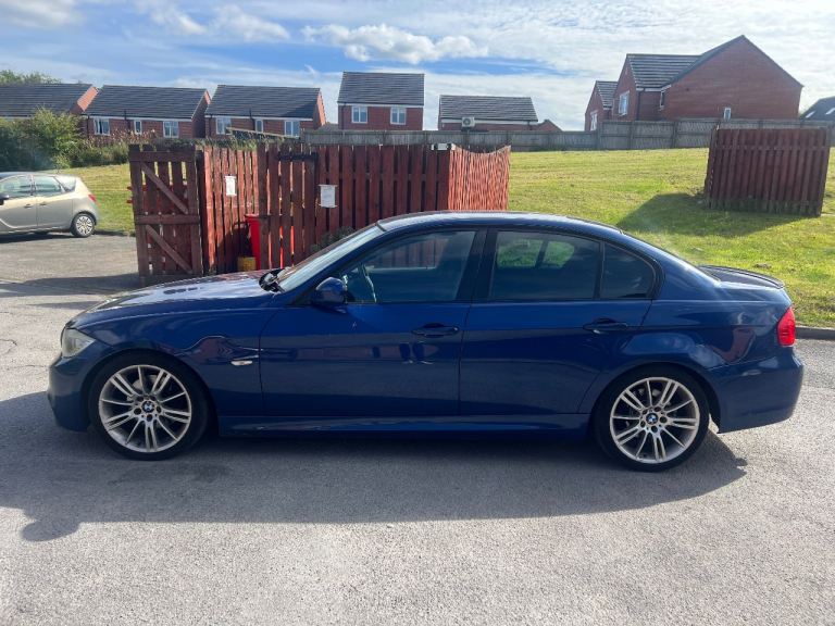 BMW, 3 SERIES, Saloon, 2009, Manual, 1995 (cc), 4 doors