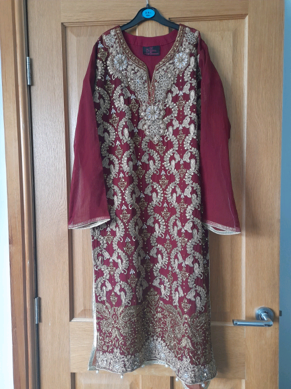 Ladies Small size 3 piece Asian Party Dress