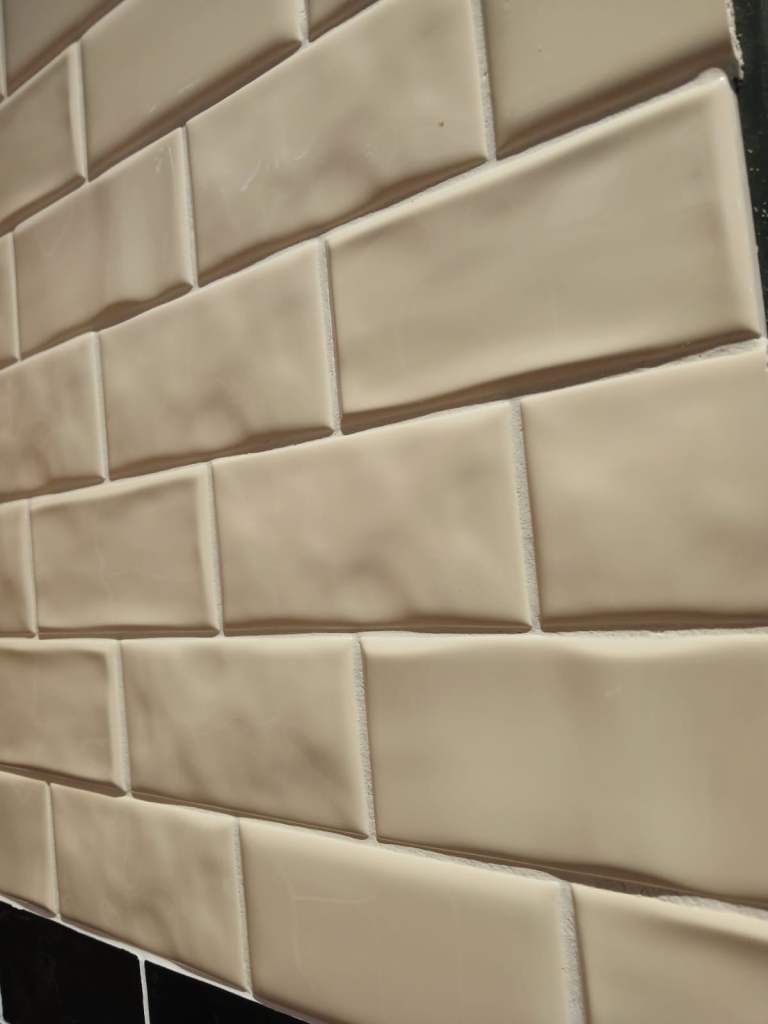 Kitchen/bathroom splashback tiles.