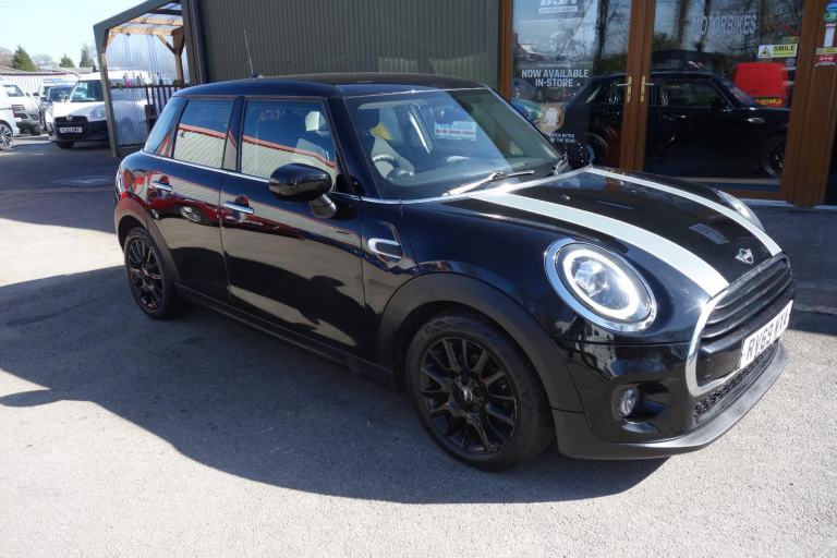 Mini Hatch 1.5 Cooper Classic Hatchback 5dr Petrol Steptronic Euro 6 ... 2019/69