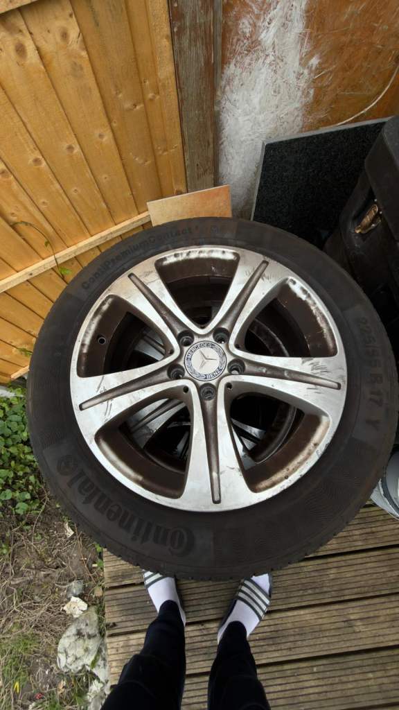 R17 Mercedes Alloy wheels