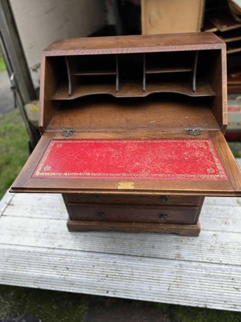 Vintage Old Charm Bureau