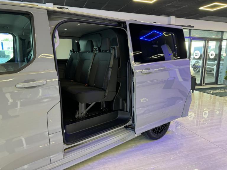 2025 Ford Transit Custom 2.0 320 EcoBlue Limited Crew Van Auto L1 H1 Euro 6 (s/s) 5dr PANEL VAN D...