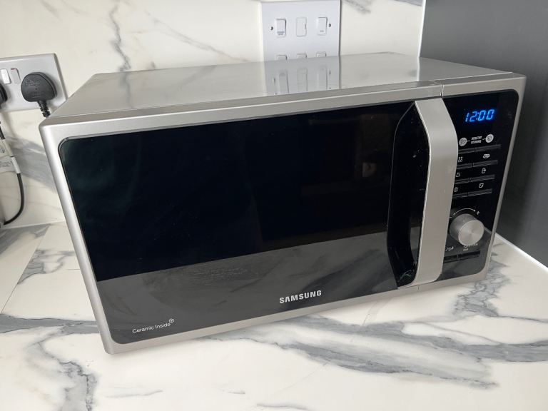 Samsung MS23F301TAK Microwave Oven – Silver, As Good As New