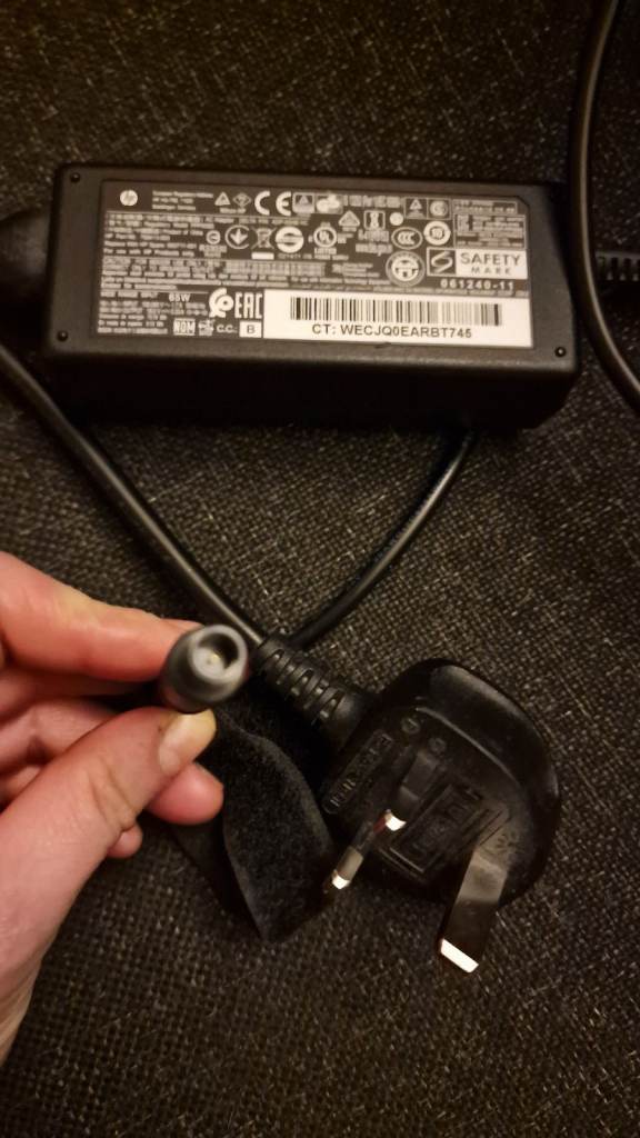 Hp 65w laptop adapter 