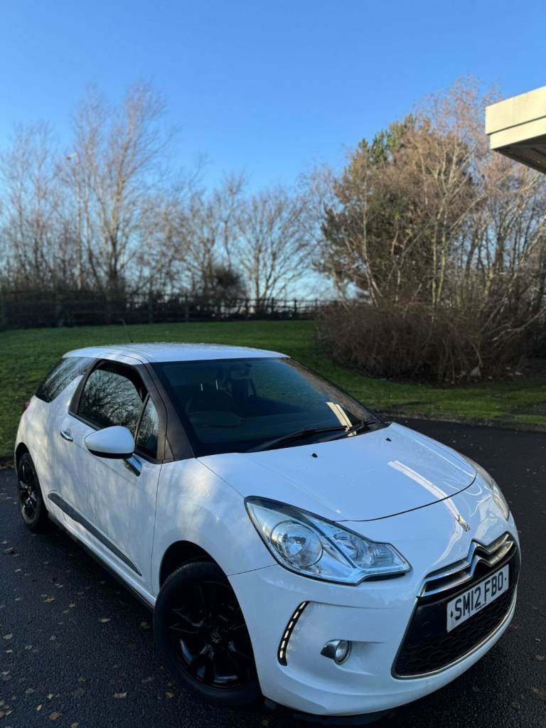 Citroen, DS3, Hatchback, 2012, Manual, 1560 (cc), 3 doors