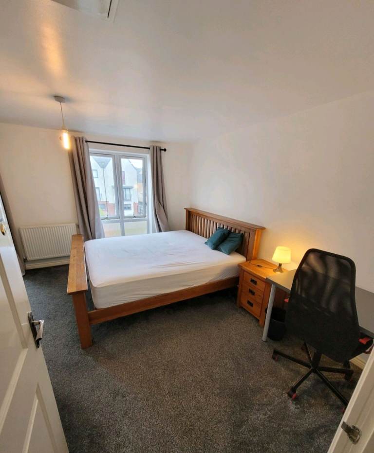 Room for rent superking en suite