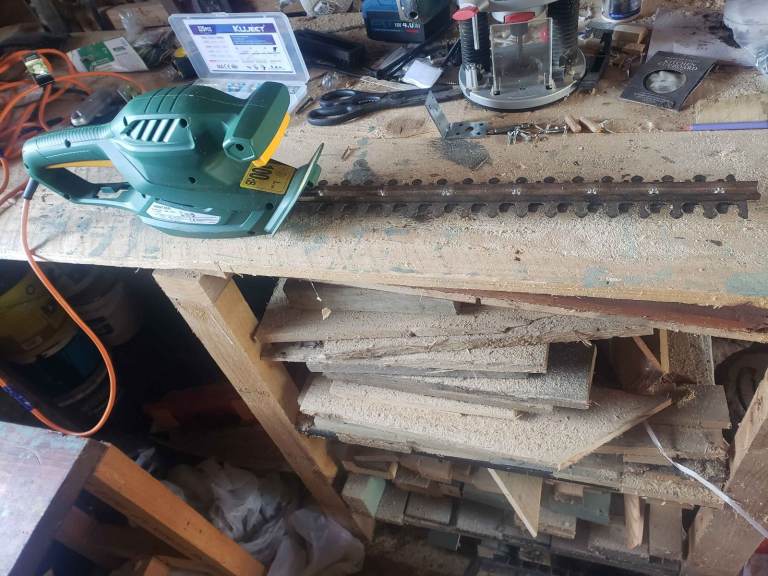 Corded Hedge Trimmer