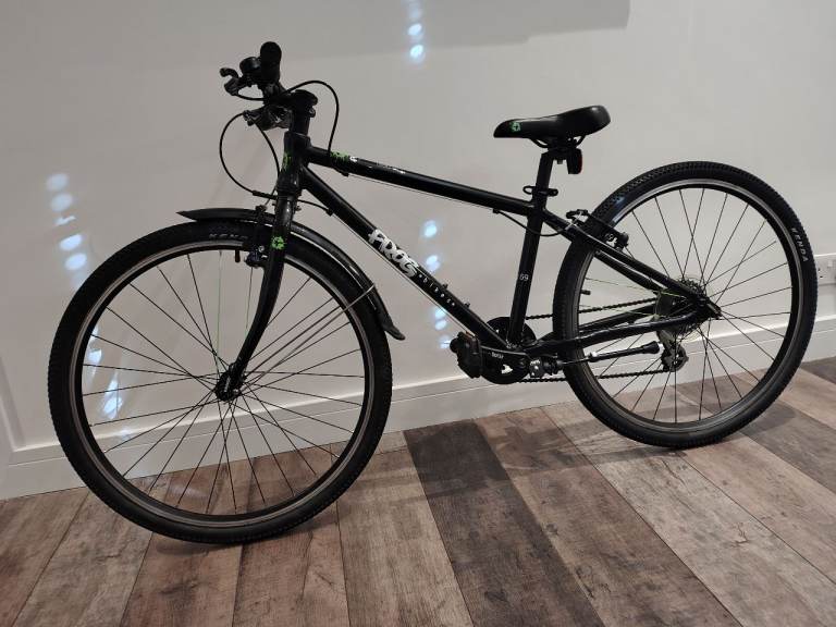 🐸 Frog 69 Black Kids Bike 26-inch Wheels