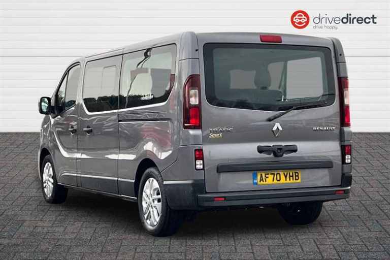 2020 Renault Trafic 2.0 dCi ENERGY 30 Sport Nav Minibus Double Cab 5dr Diesel Manual LWB Euro 6 M...