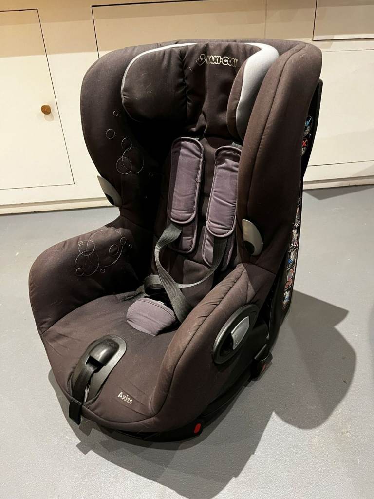 Maxi-Cosi Axiss child car seat 