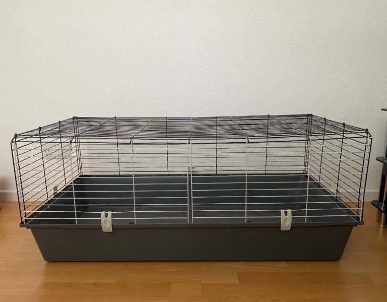 Large Guinea pig/ small animals cage 