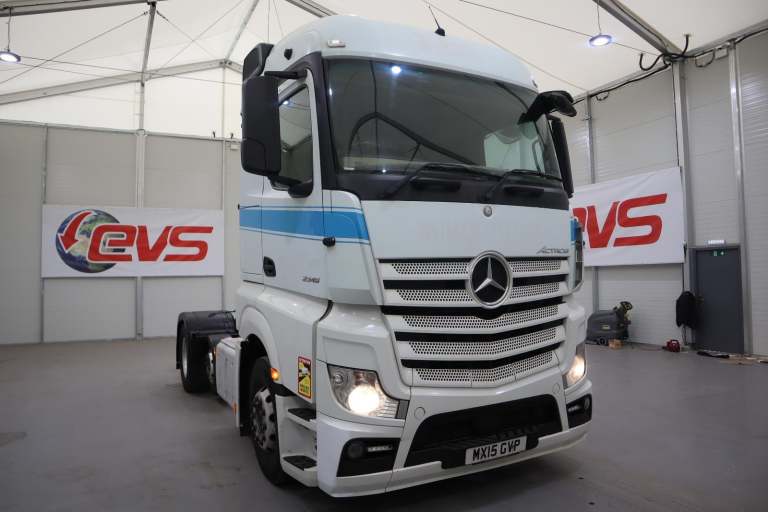 2015 (15 PLATE) Mercedes Benz ACTROS 2345 6x2 Euro 6 Tractor Units