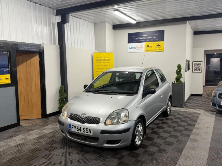 2004 Toyota Yaris 1.0 VVT-i T3 3dr HATCHBACK Petrol Manual