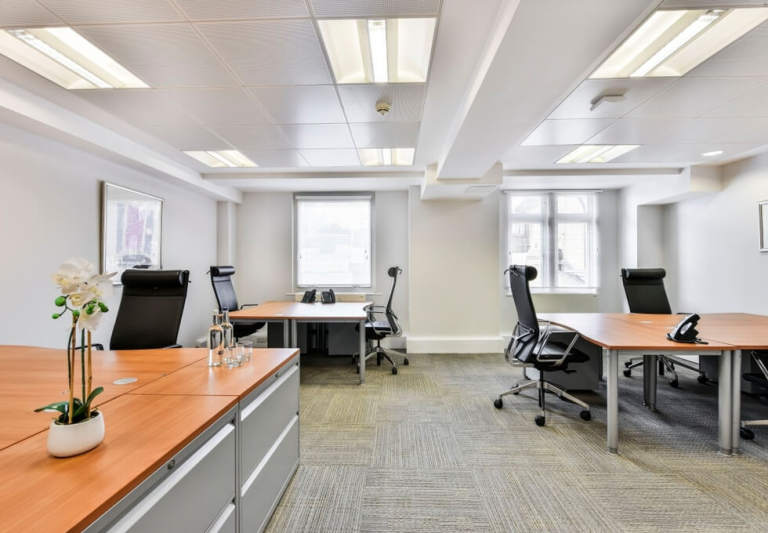 Furnished offices to rent in *Mayfair*. Office Spaces for 2 to 50 desks W1