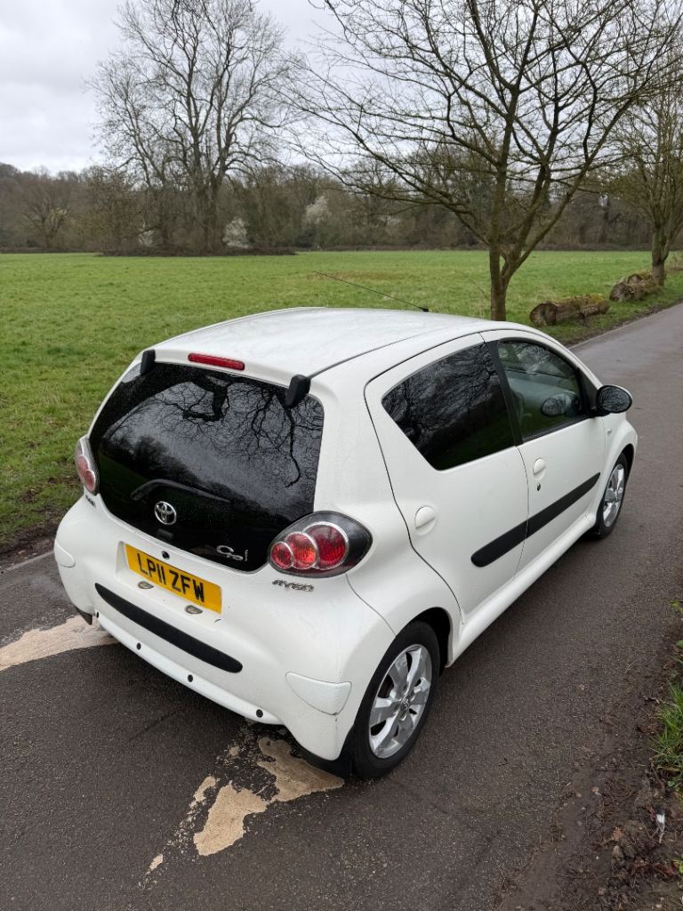 Toyota, AYGO, Hatchback, 2011, Semi-Auto, 998 (cc), 5 doors