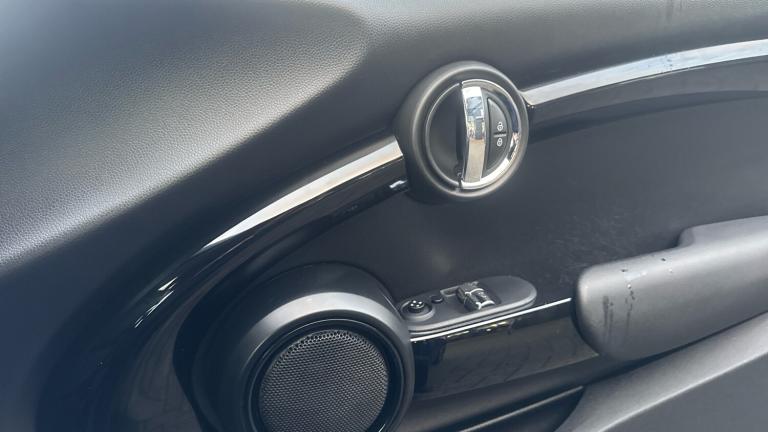 2019 MINI Hatch 2.0 Cooper S Sport II 3dr Petrol Hatchback Hatchback Petrol Manual