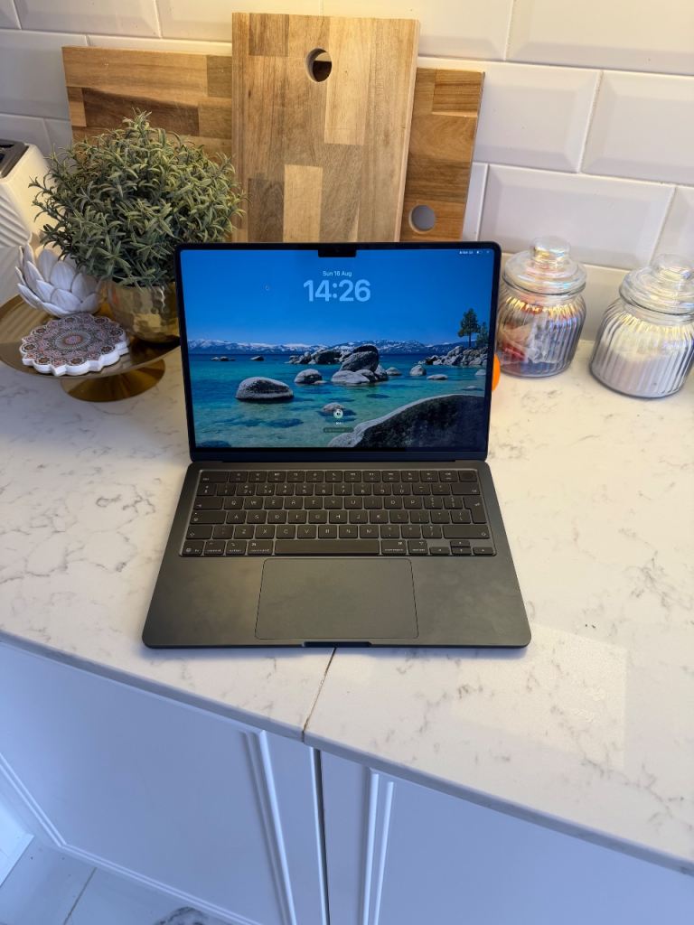 New MacBook Air 2026 - 13’ inch M5 - 16gb RAM - 512gb SSD