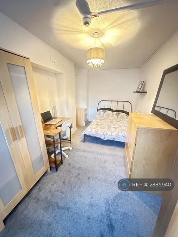 1 bedroom in Ash Lawn Court, Chester, CH2 (#2885940)