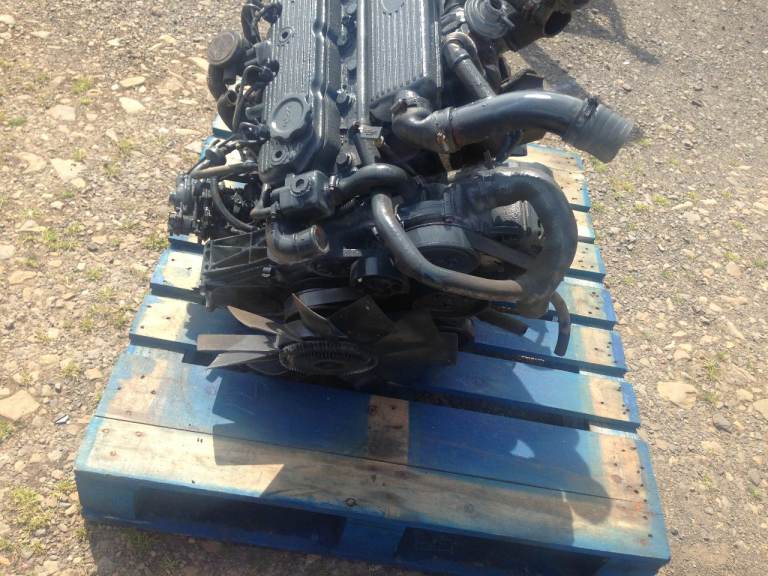 LANDROVER 300 TDI DIESEL COMPLETE ENGINE VGC DELIVERY AVAILABLE