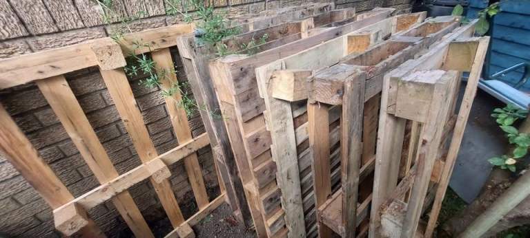 Used Wooden Pallets Mixed sizes