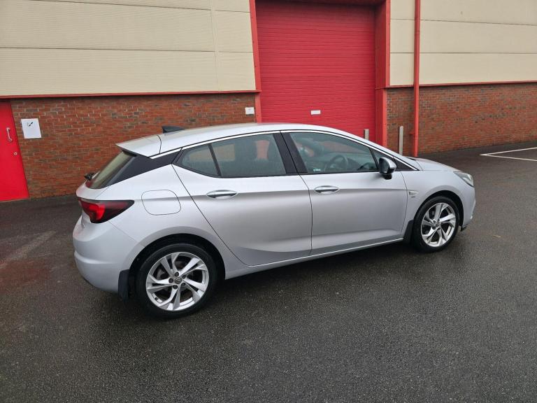 2016 Vauxhall Astra 1.4i Turbo SRi Nav Euro 6 5dr HATCHBACK Petrol Manual