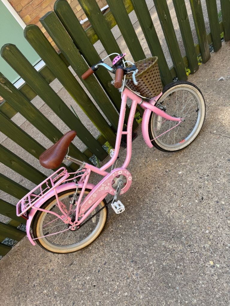 Petal Girls pink bike 18 inch (5years-9 years )