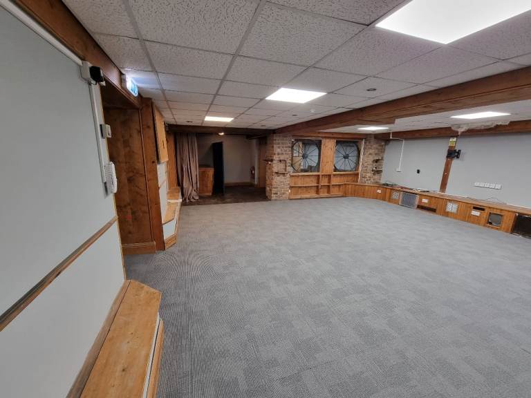 Self-Contained Office Suite in BD8, 5 minutes from City Centre. 1,622 sq ft.