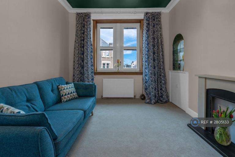 2 bedroom flat in Beach Lane, Musselburgh, EH21 (2 bed) (#2805133)