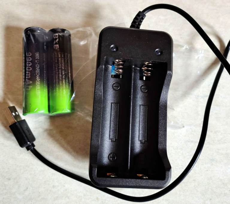 Charger 4.2V for 1 or 2 18650 3.7V Li-ion Rechargeable Batteries eg Video Doorbell