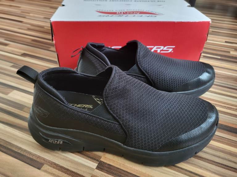 Men's Extra Wide Fit Skechers ArchFit shoes