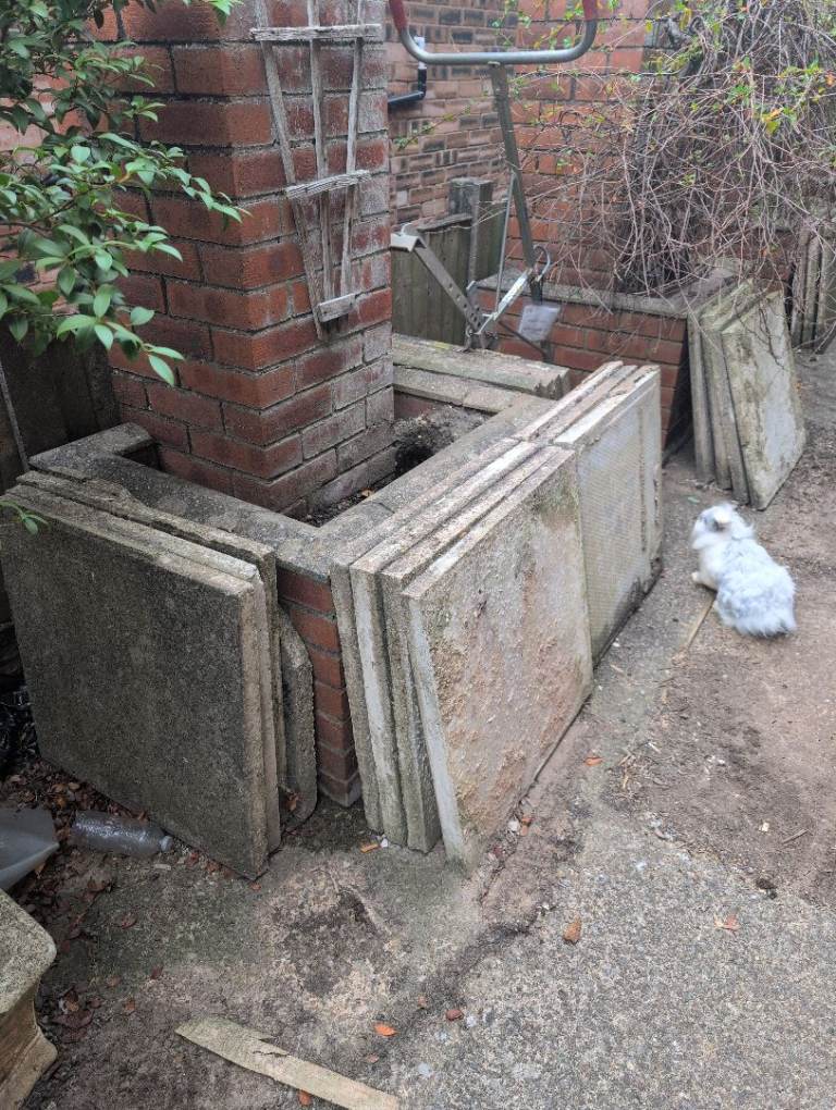 28 Used Concrete Paving Slabs – Grey, Fair Condition