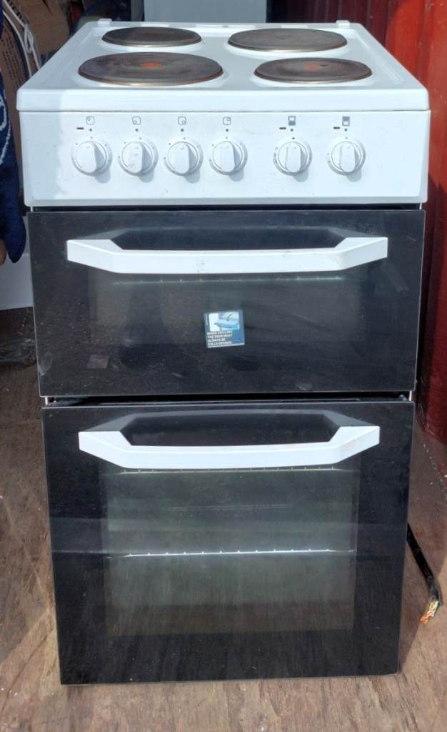 Essentials 50cm Electric Solid Plate Cooker