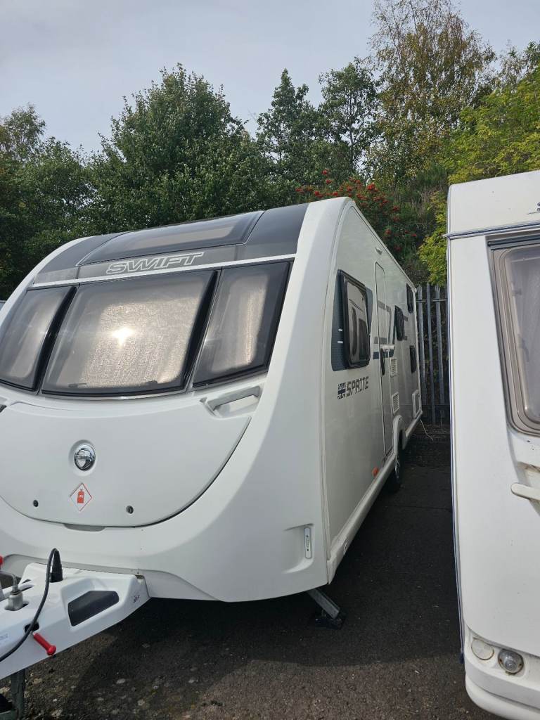 SWIFT Sprite Major 6 TD 6 Berth End Bedroom 2018 in very good condition. 