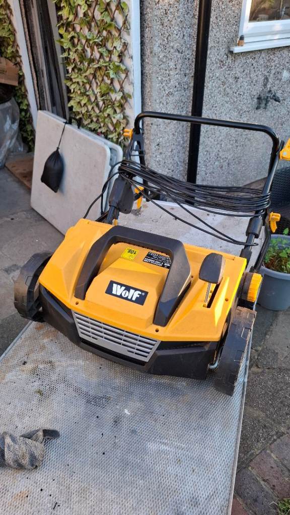 ​Wolf 1600W Electric Artificial Lawn & Yard Sweeper – Excellent Garden Tool